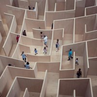 CGT & foreign residents: Complex rules apply!